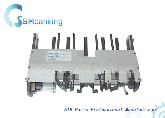 La macchina di BANCOMAT parte il morsetto dei pezzi meccanici di NMD NMD BCU A007483 BCU 101 in azione