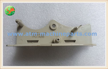 Contropiastra laterale della plastica di Wincor Nixdorf 1750044672 per il modulo CMD-V4
