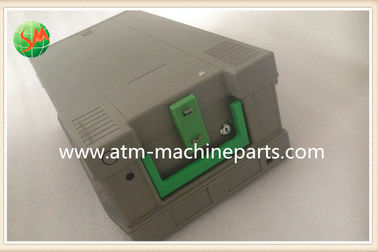 Il BANCOMAT parte le cassette della cassetta 66xx di valuta dell'ncr 445-0728451 con la serratura
