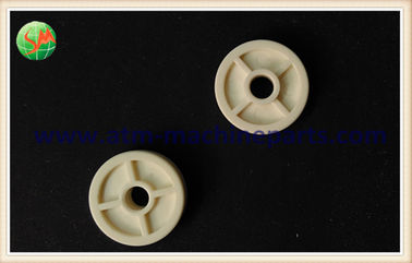 Rullo di plastica del lettore di schede di Sankyo nel colore bianco per il modello dell'ncr 58xx 66xx
