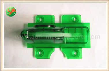 L'anti ncr della scrematrice di BANCOMAT parte antiemulsionante di plastica verde per l'ncr 5884/5885