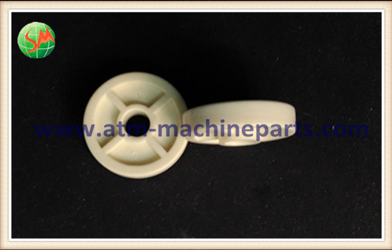 Rullo di plastica del lettore di schede di Sankyo nel colore bianco per il modello dell'ncr 58xx 66xx